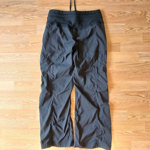 Lululemon Dance Studio Mid Rise Pant *Short* Size 8 - Picture 7 of 9